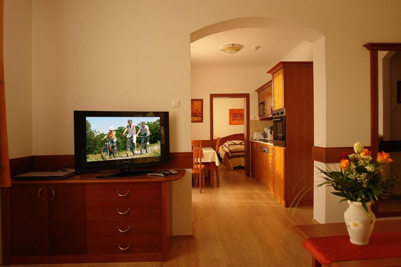 Ferienwohnung Szerencsemak Panzio Kehidakustány Exterior foto